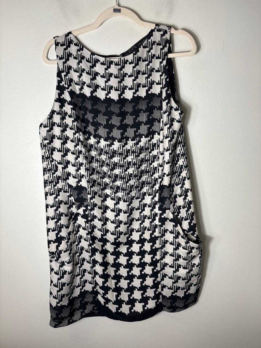 Zara Basic Black White Geo Print Sleeveless Mini Dress Sz M